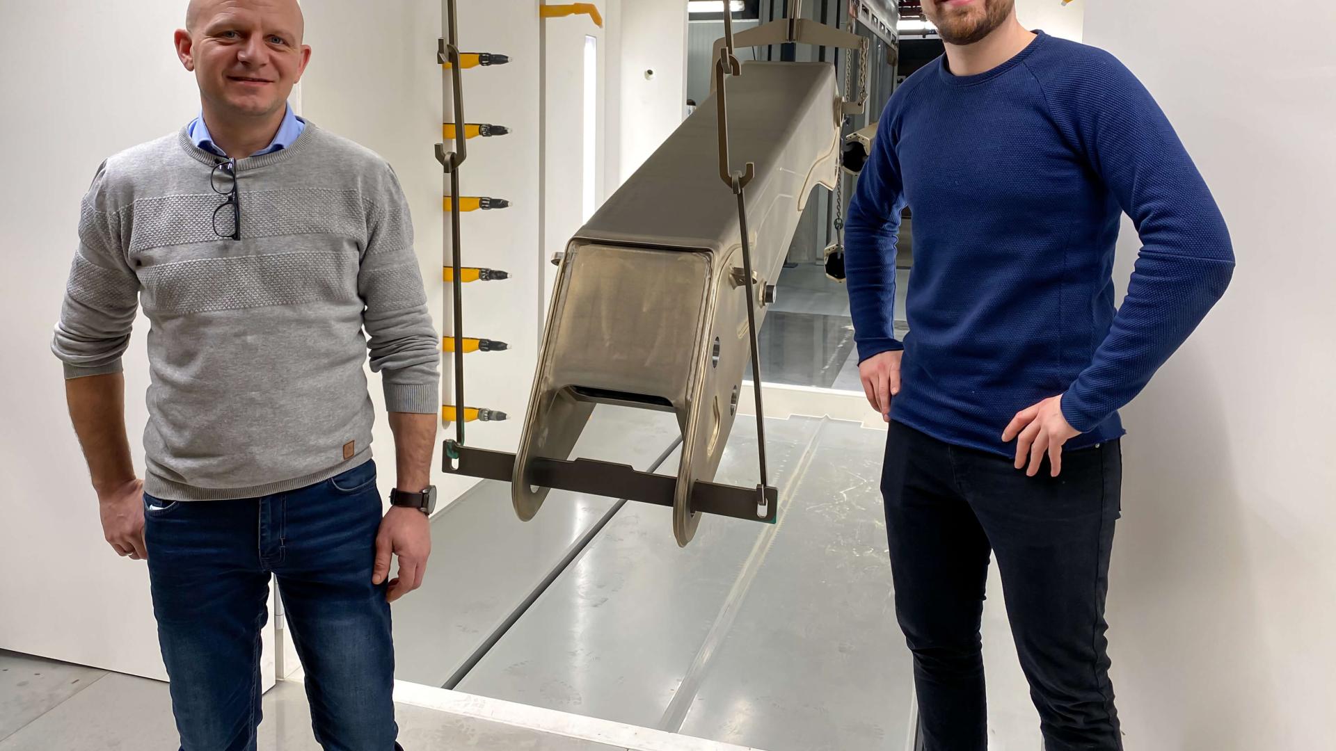 HMF ouvre un nouvel atelier d’apprêt et améliore la durabilité de ses grues HMF ouvre un nouvel atelier d’apprêt et améliore la durabilité de ses grues